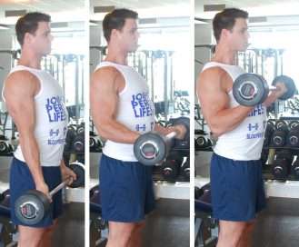 Biceps curl met stang